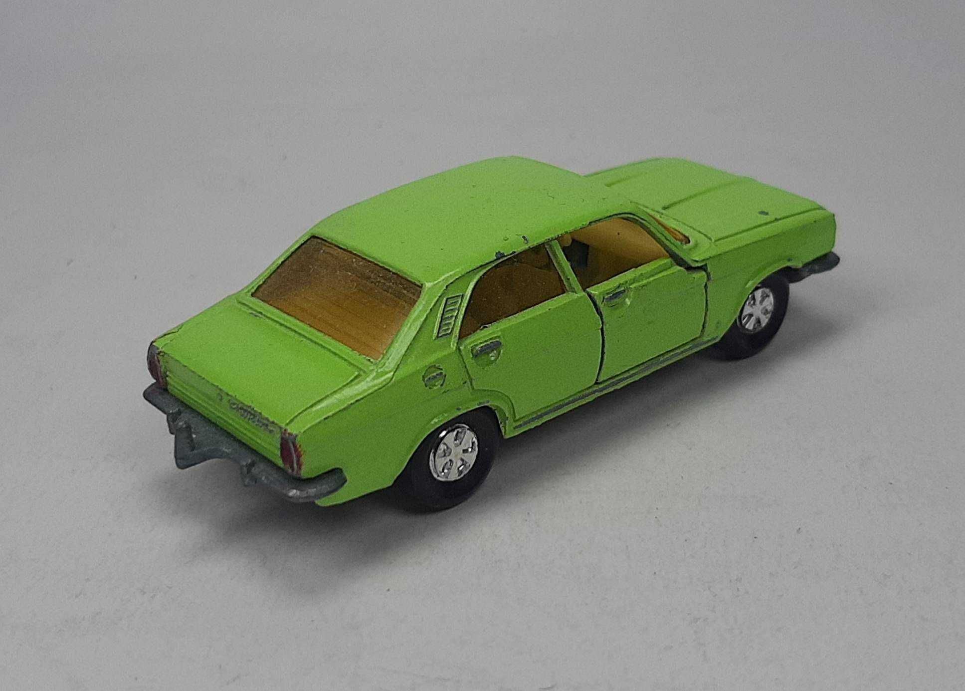 MAJORETTE No.208 - CHRYSLER 180, Made in France