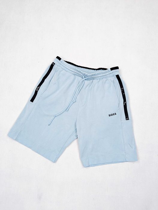 Hugo Boss niebieskie spodenki M logo