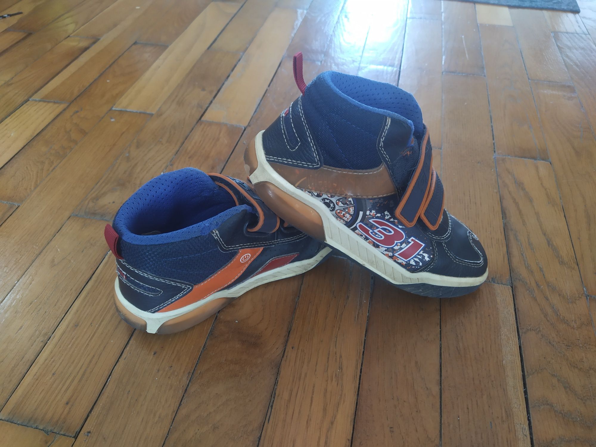 Świecące buty Geox roz 30