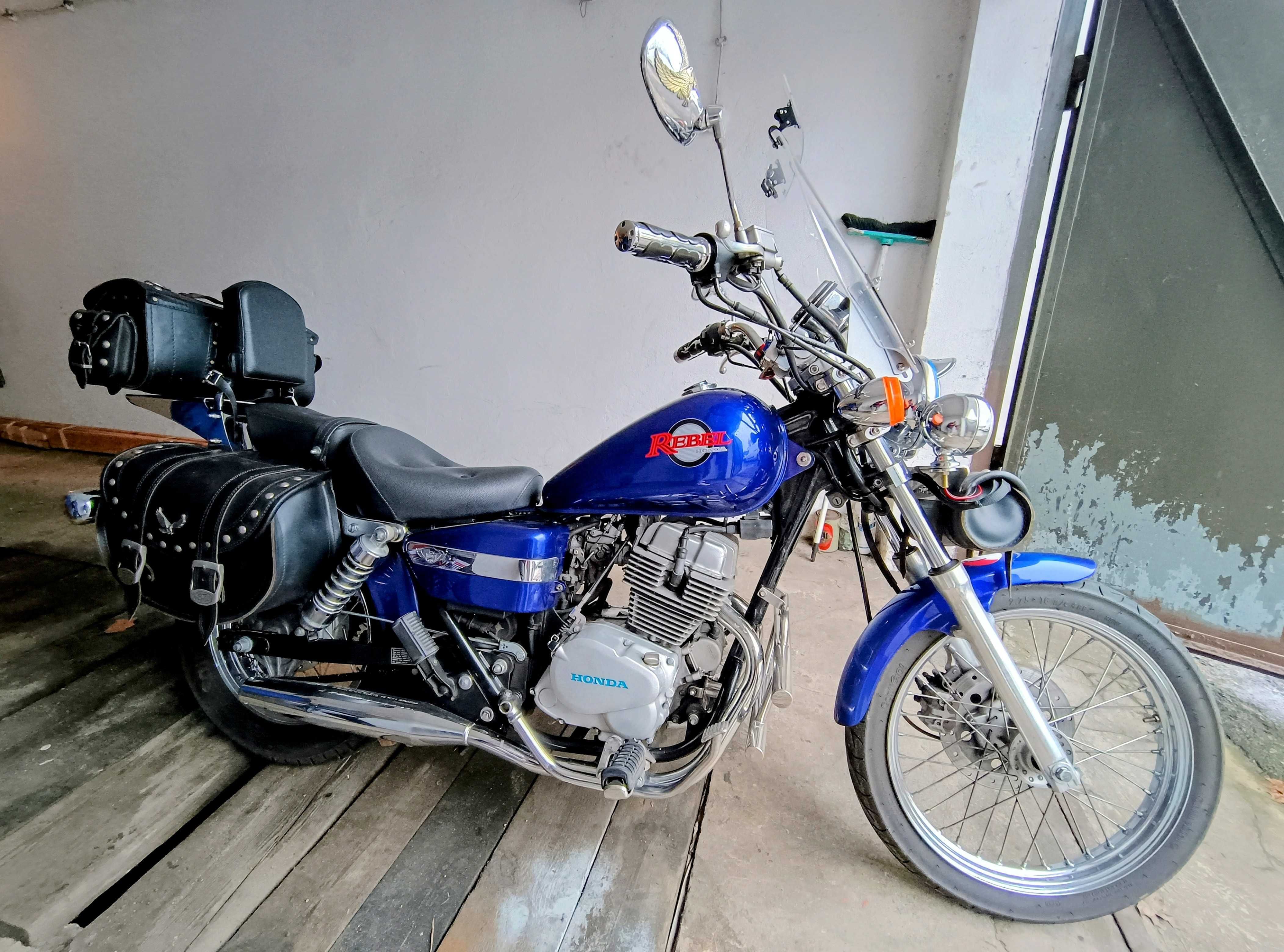 Motocykl Honda Rebel 250