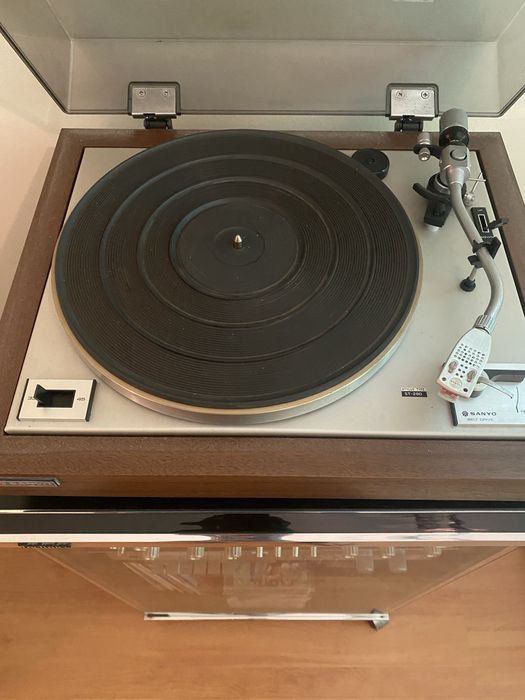 Aparelhagem Sanyo Vintage (1977)