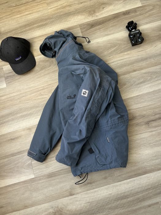 Jack Wolfskin вітровка Розмір М/L. Gore-Tex