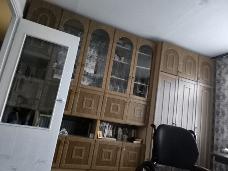 Меблі стінка в вітальню