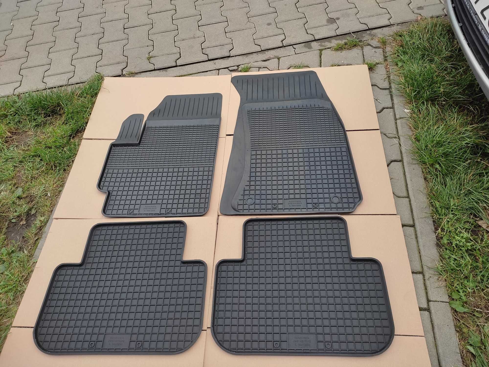 NOWE Dywaniki gumowe CITROEN C4 AIRCROSS od 2012r dopasowane korytka
