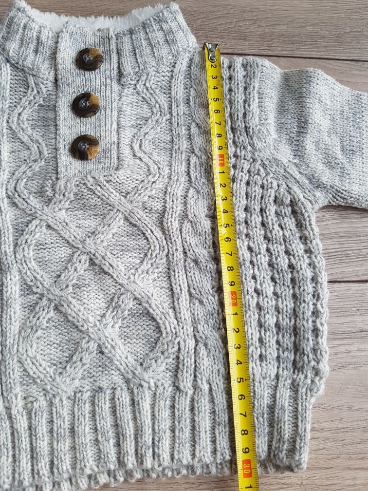 Ciepły sweterek na zimę, święta dla chłopca rozmiar 80