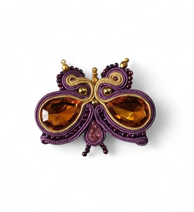 Broszka sutasz Nane Sutasz rękodzieło artystyczne