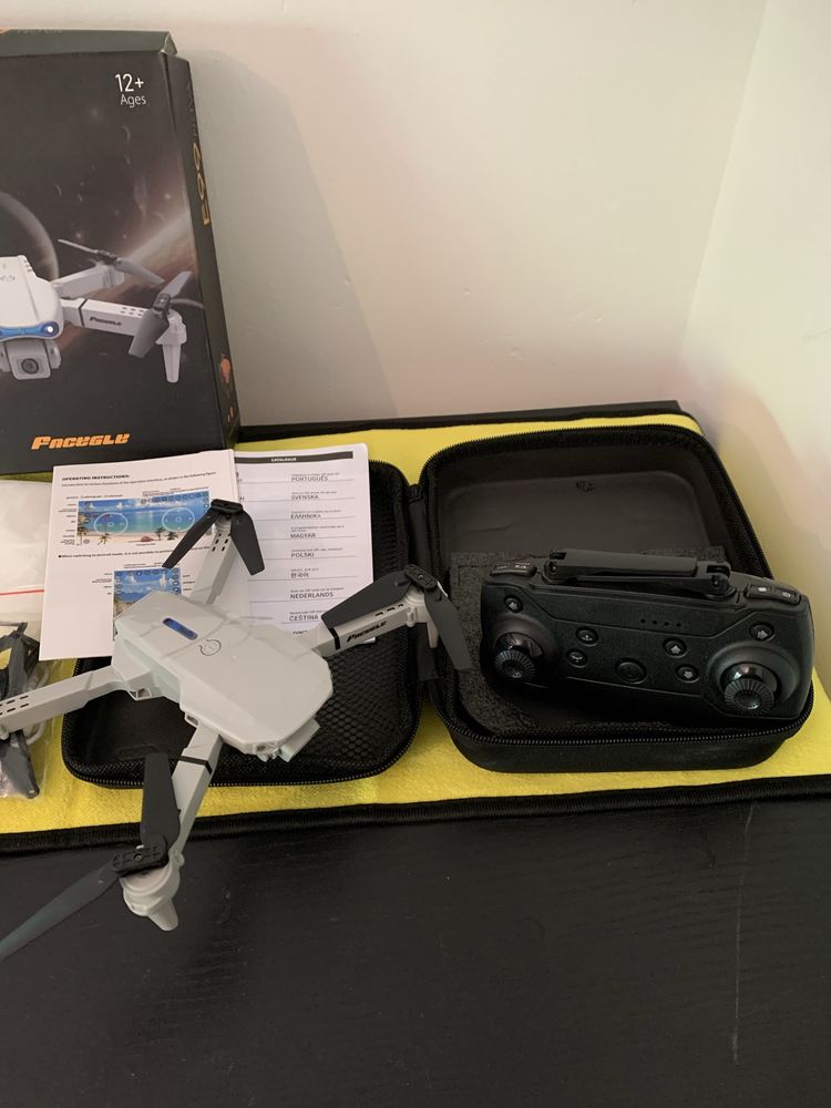 Drone E99 Pro com Câmera dupla 4K + Acessórios NOVO EM CAIXA a estrear