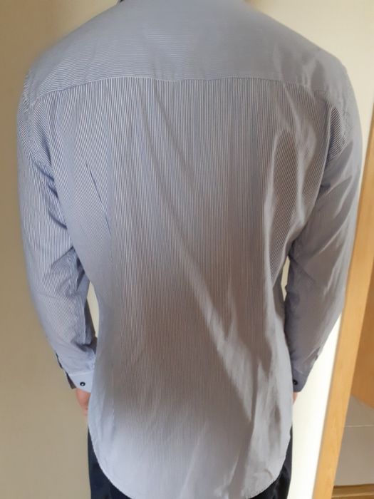 Camisa homem ou jovem muito bonita