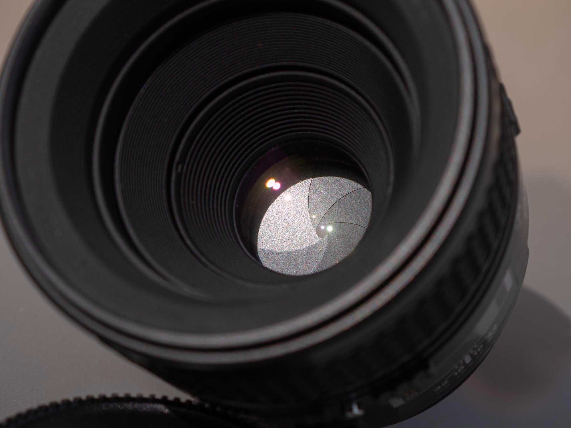 Objetiva Nikon 60mm 2.8 AF-D Micro / Macro Full Frame