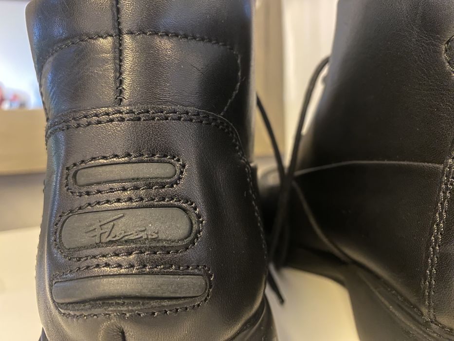 Чоловічі шкіряні ботінки бренду  Floris van Bomml (42,5 розмір)