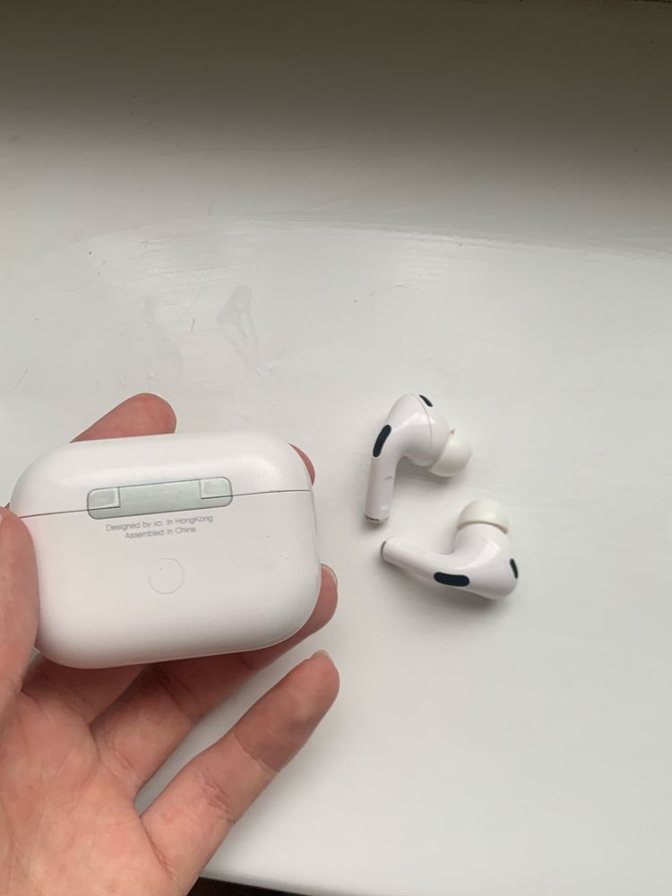 Наушники AirPods Pro