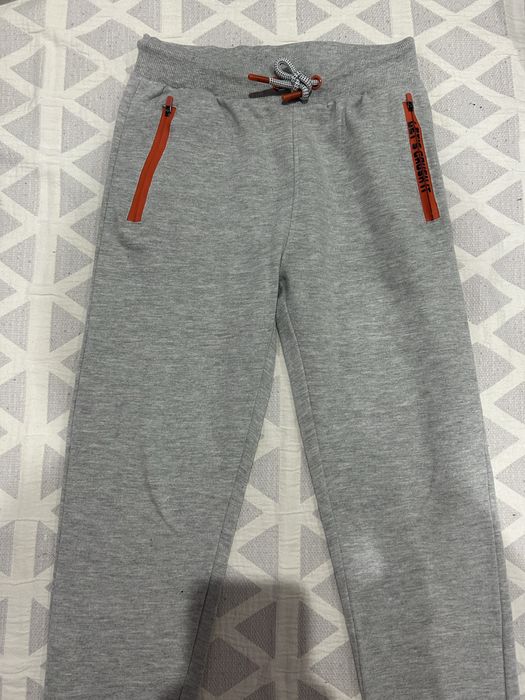 Conjunto de fato de treino e colete