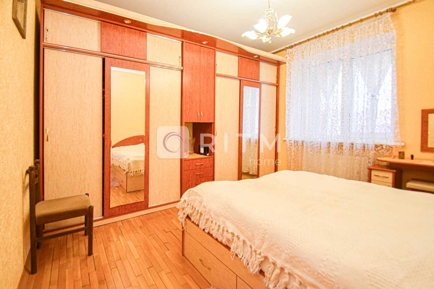 Продаж квартири на Котляревського 13 !