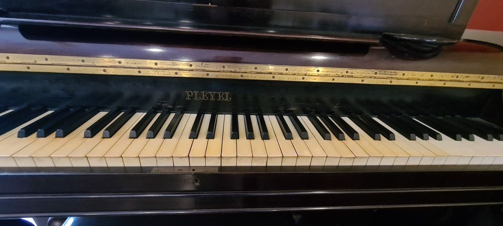 Piano pleyel de 1815 bom estado