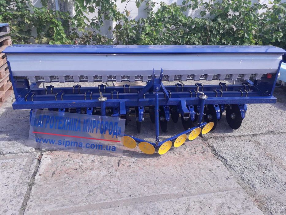 Миргород сівалка зернова сіялка зернова сеялка зерновая   18 рядкова