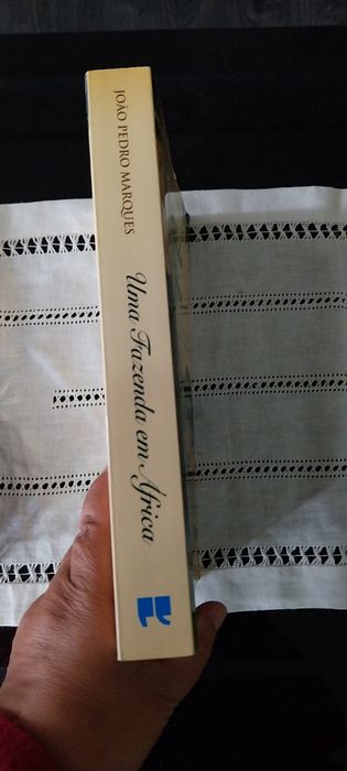 Uma fazenda em África. Portes incluídos