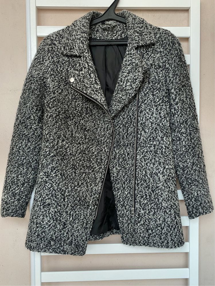 Стильное шерстяное пальто H&M