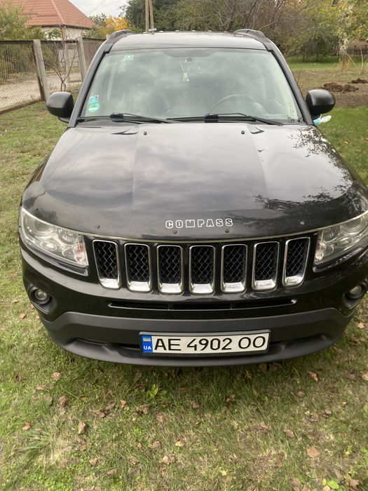 Продам jeep compass