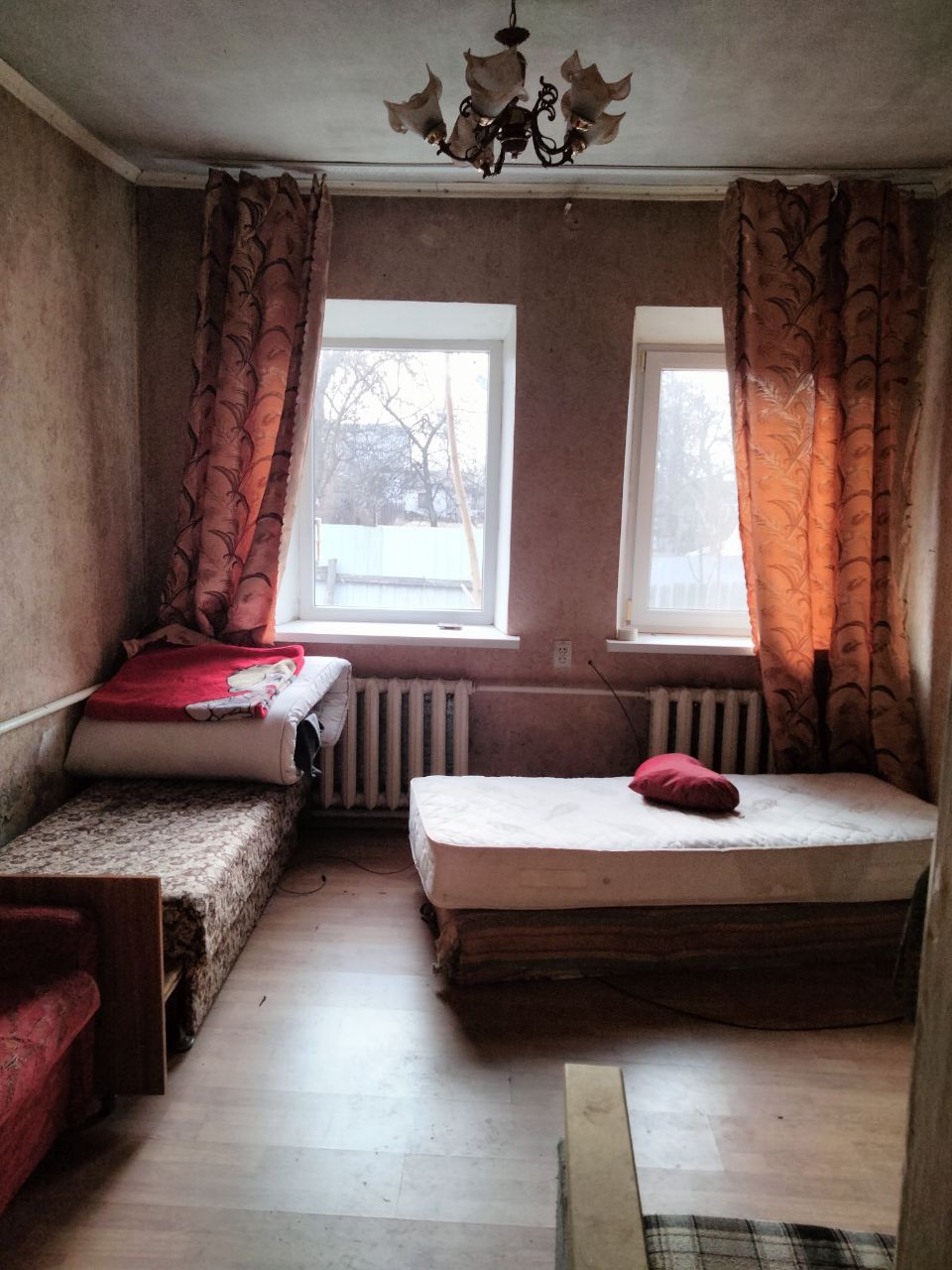 Продам будинок з власною ділянкою 13,5 соток