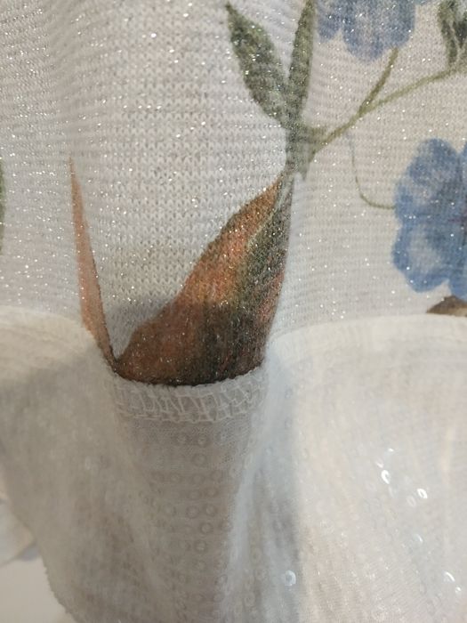 Bluzeczka biała w kwiaty