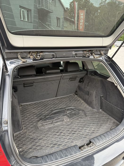 BMW e91 330d automat