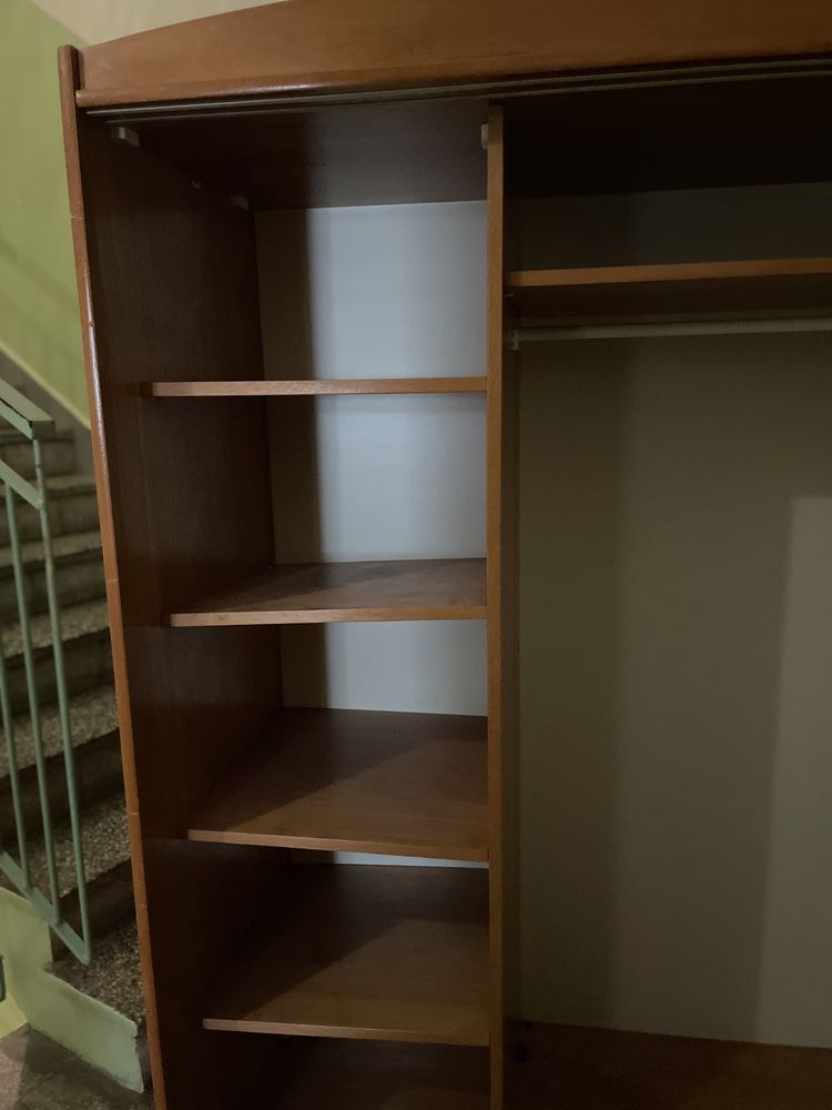 Sprzedam szafe z rattanu