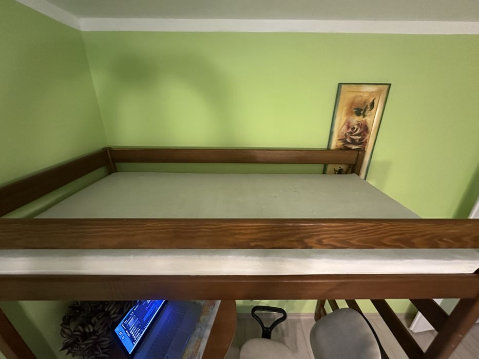 Łóżko piętrowe z litego drewna sosnowego – solidne, jak nowe!