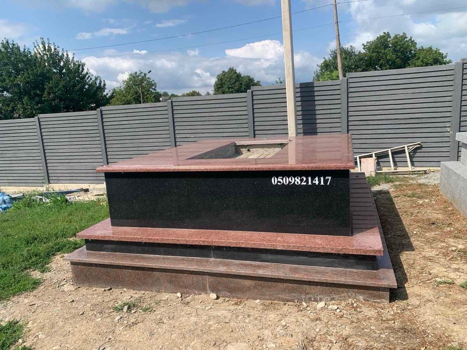 Родинний гробівець