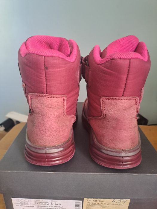 Продам дитячі ботіночки виробник ecco