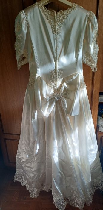 Suknia ślubna krótki rekaw