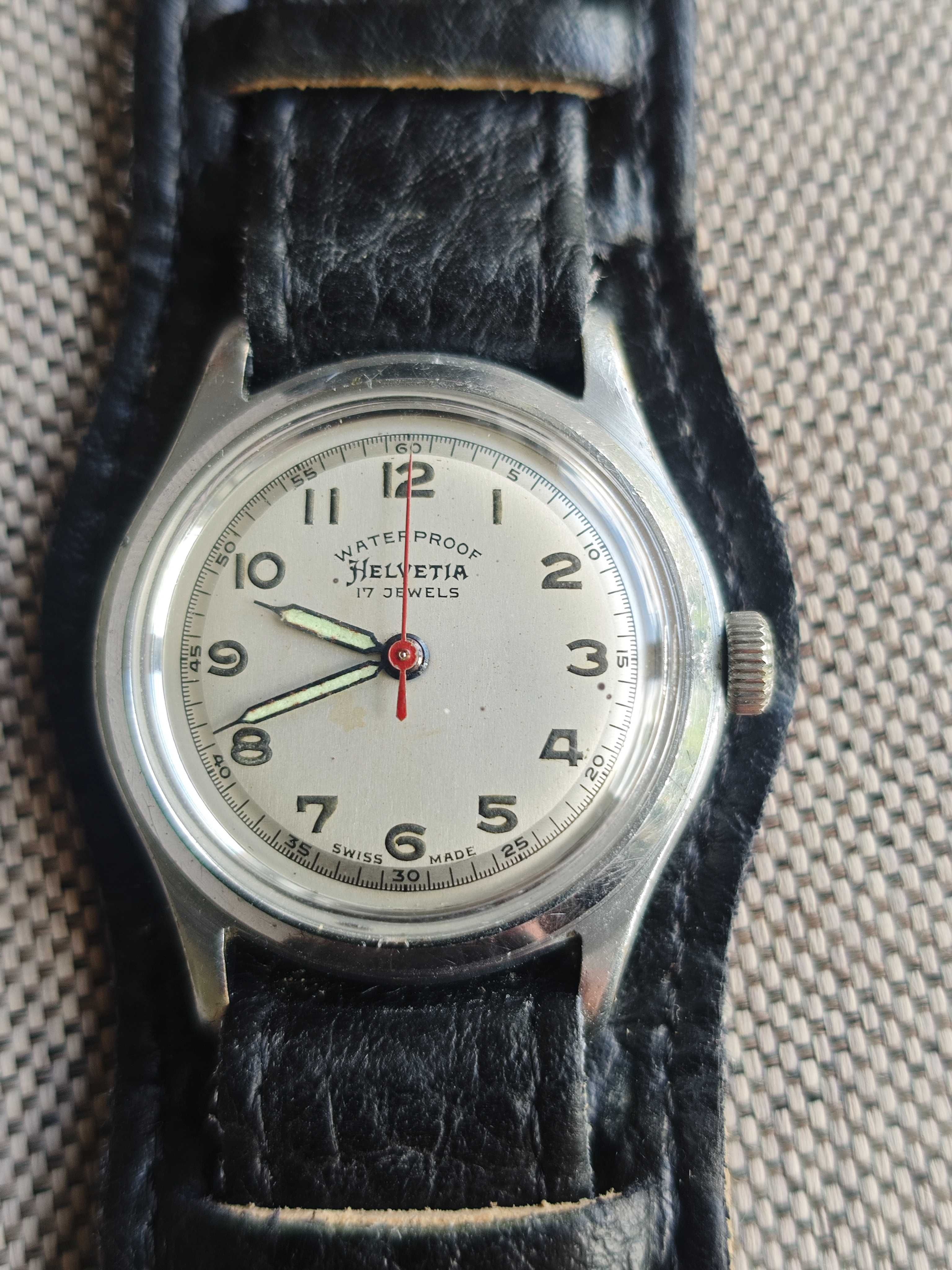 wojskowy model HELVETIA mechaniczny zegarek nakręcany SWISS MADE retro