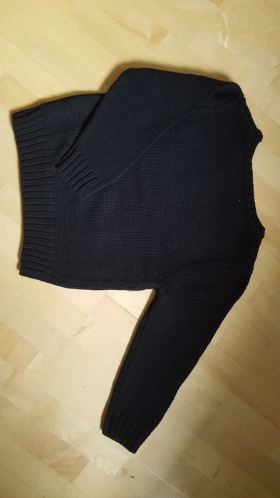 Sweterek czarny r 98/104 HM Nowy
