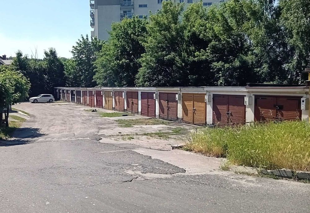 Wynajmę garaż na Oksywiu, ul. Jarowa (wjazd od Benisławskiego)