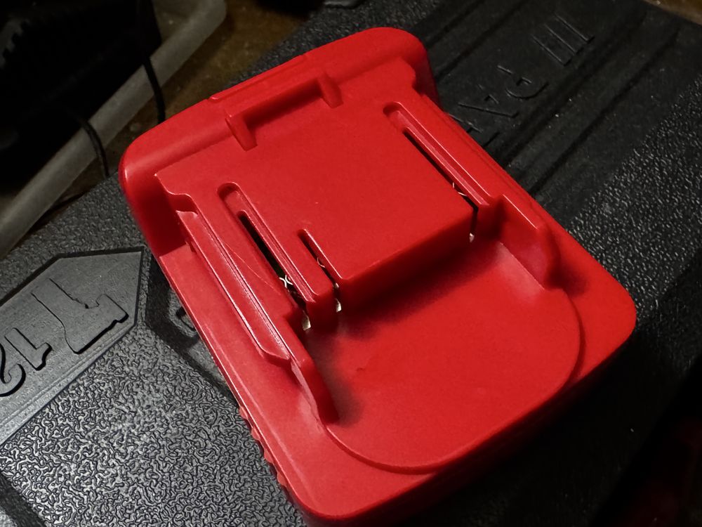 Adapter baterii Parkside na Makita Tol