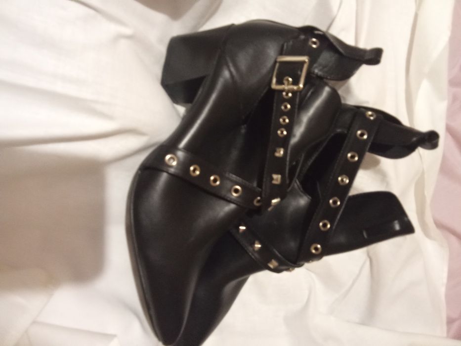 Взуття жіноче  осінь