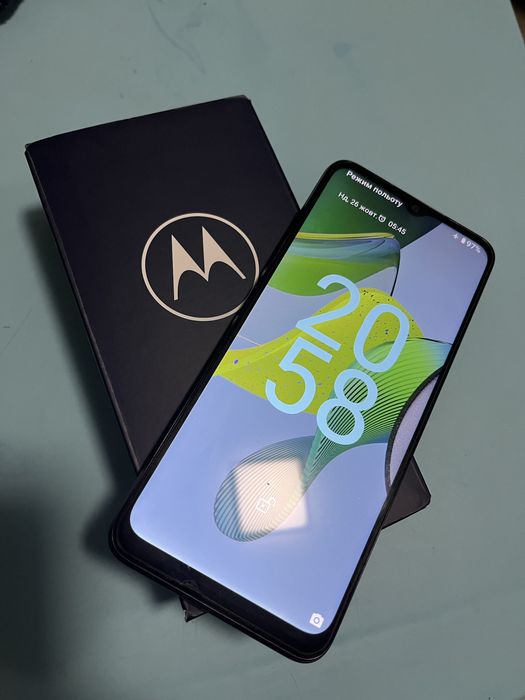 Продам Motorola e13
