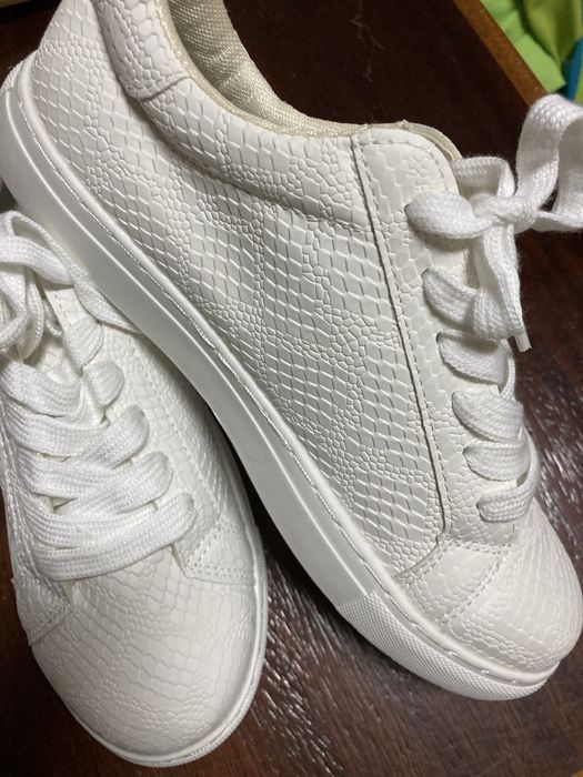 Sapatilhas Novas