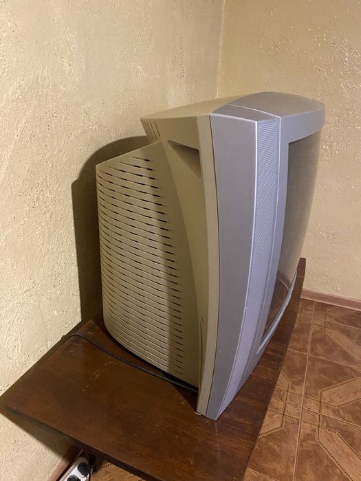 Телевізор jvc  100 гц