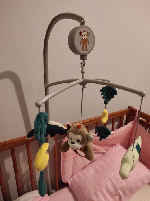 Mobile musical bebé.