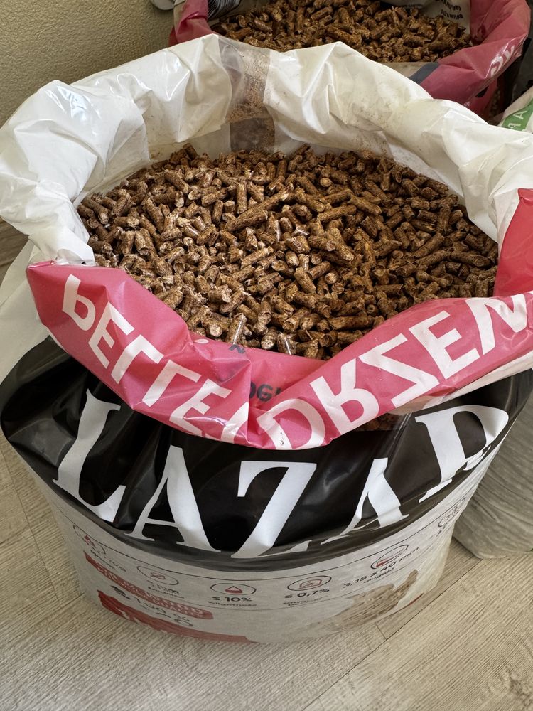 Pellet Drzewny A1 En Plus Certyfikowany 6 / 8mm Lazar Gliwice