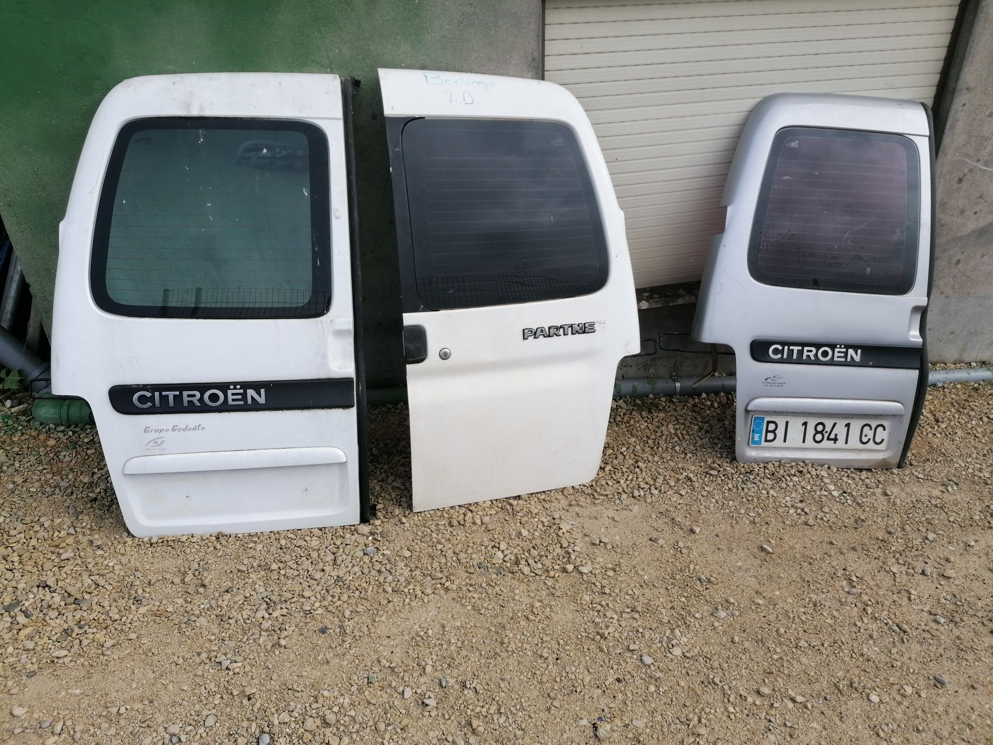 Porta traseira Citroën berlingo e peugeot partner 1997 a 2008