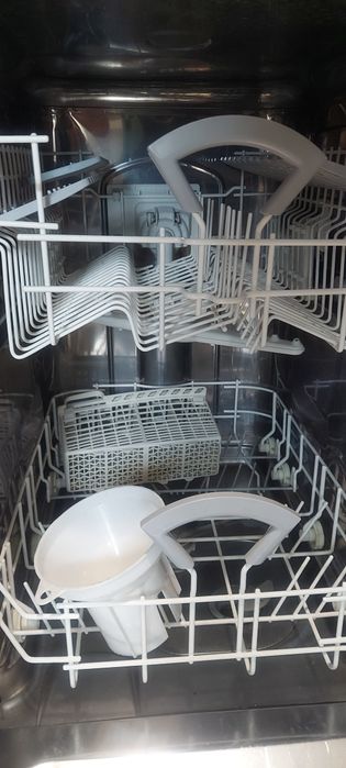 Продам посудомийну машину Hotpoint Ariston CIS LI 480 A