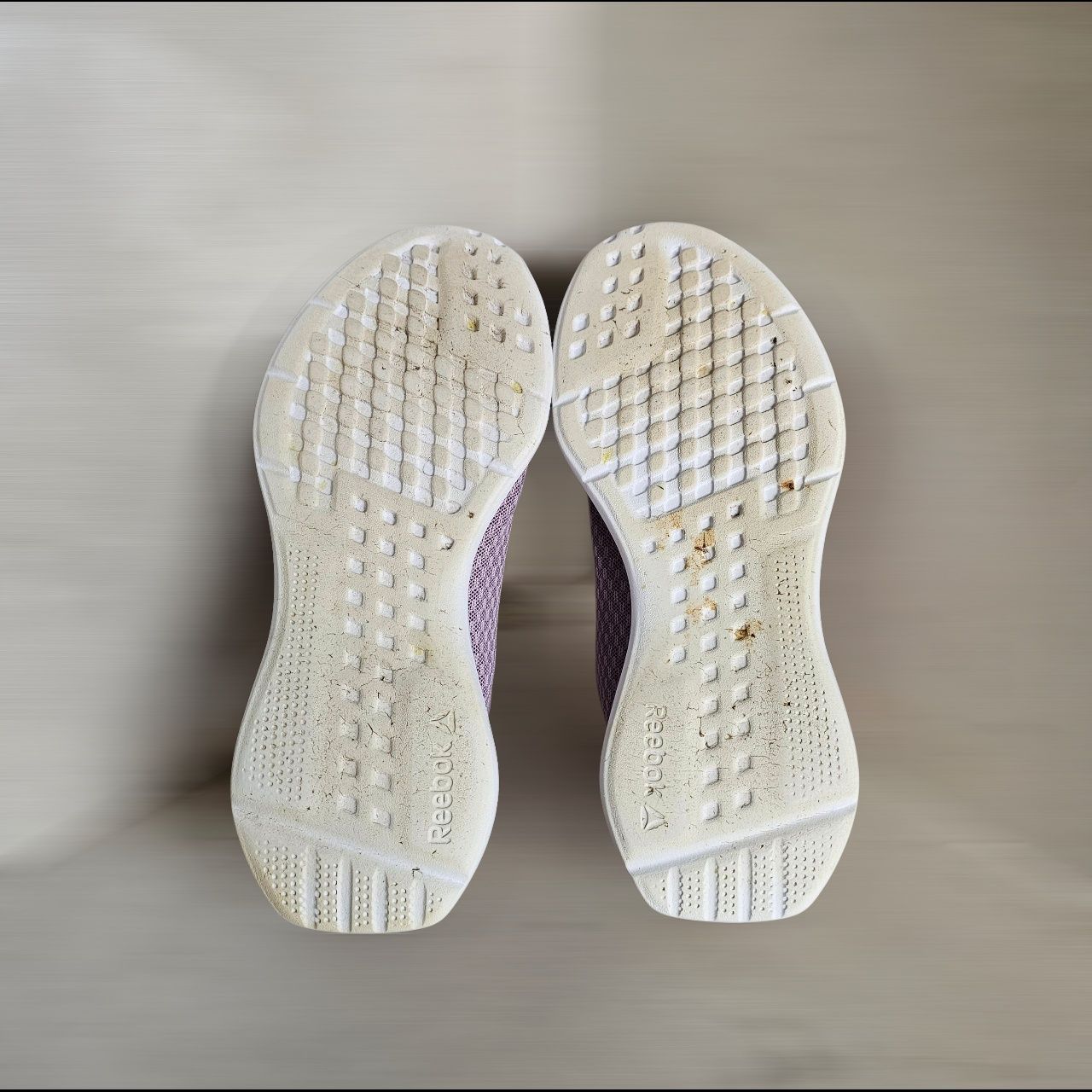Женские кроссовки "Reebok"  DV 4876