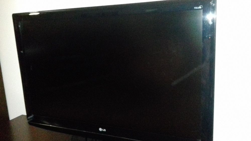 Televisão LCD (LG 42 polegadas / 106.6 cm) 42LG5000