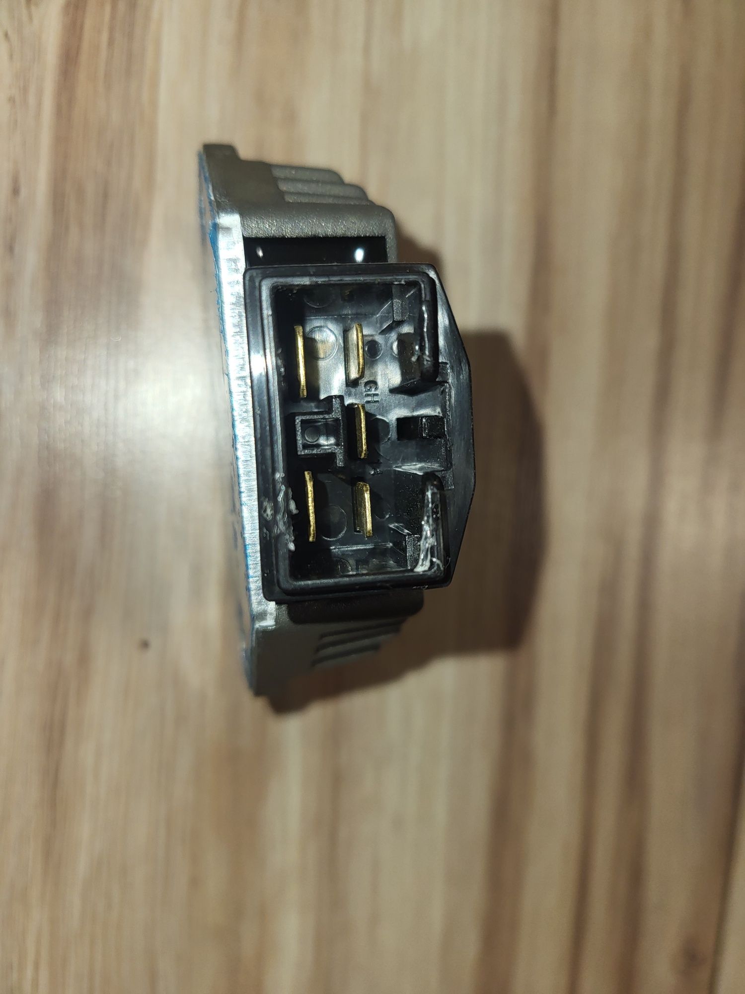 Nowy regulator napięcia honda cb 500 vt 750 Shadow vfr  hornet 600 cbf