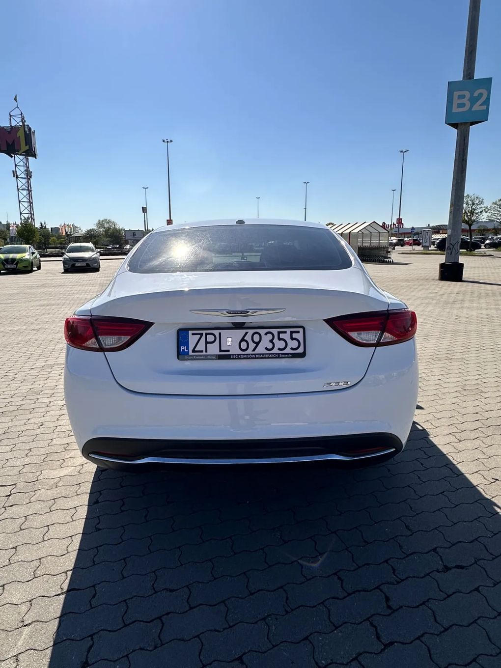 Chrysler 200