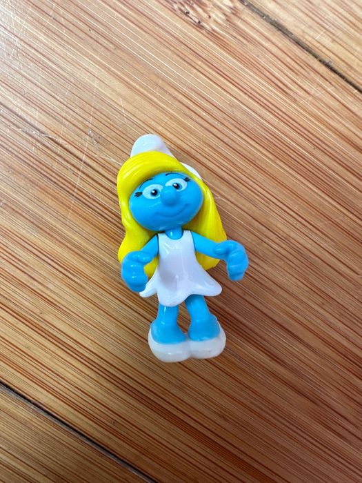 Smerfetka figurka zabawka smerf smerfy bajka dla dzieci