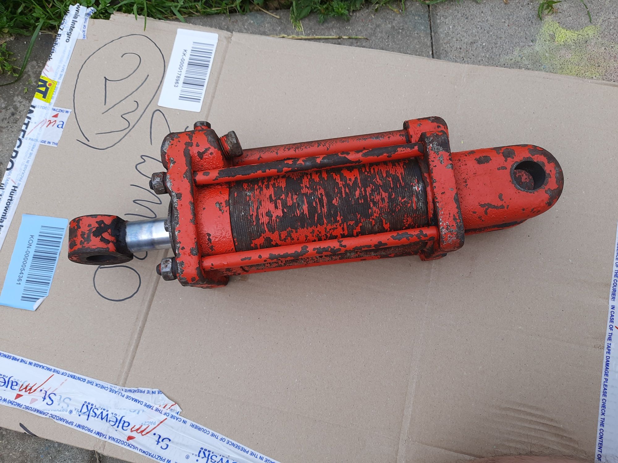 T25 władymirec rusak  siłownik hydrauliczny