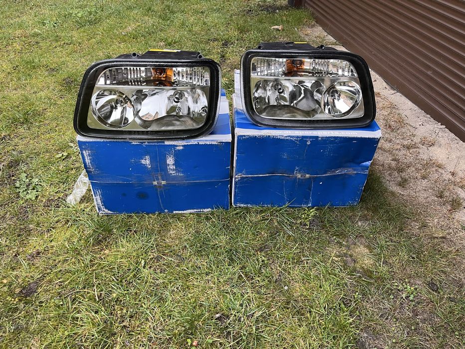 Lampy przód Mercedes Aktros