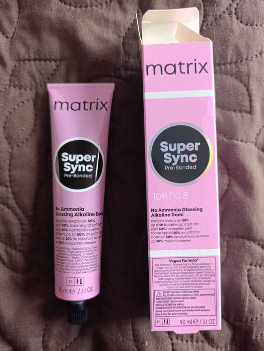 Фарба для волосся Матрікс 10М/10.8